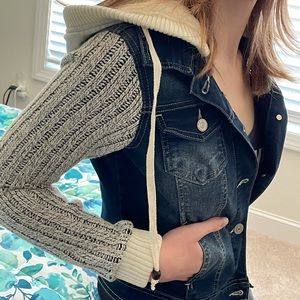 Multi texture denim hooded jacket💙🤍